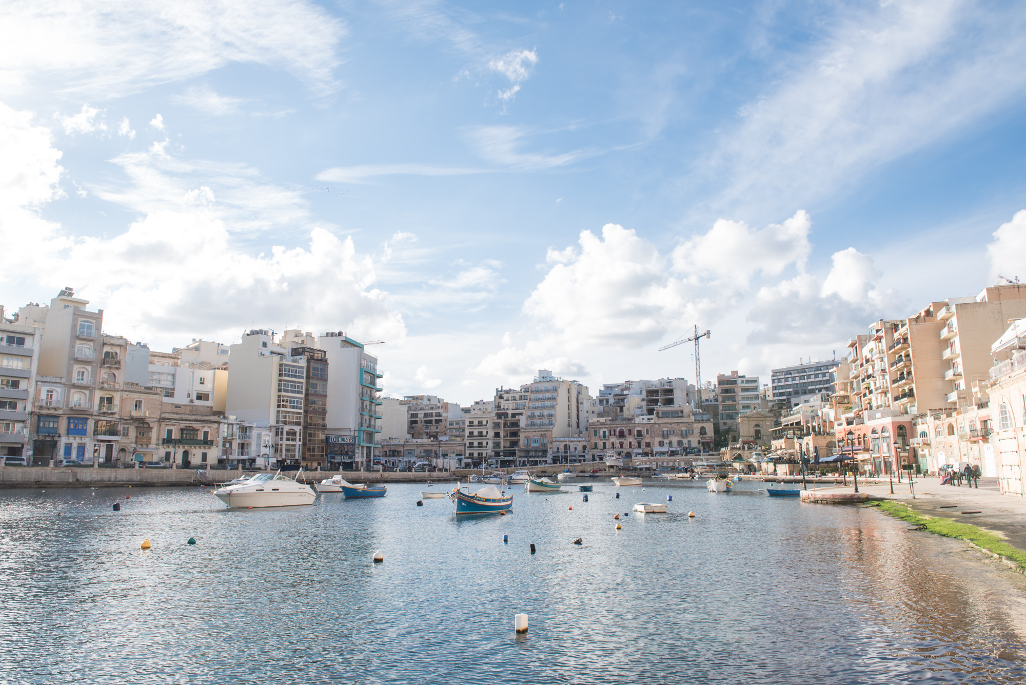 海外都市｜マルタ共和国セントジュリアンズ｜海の見える街(Paceville Malta)