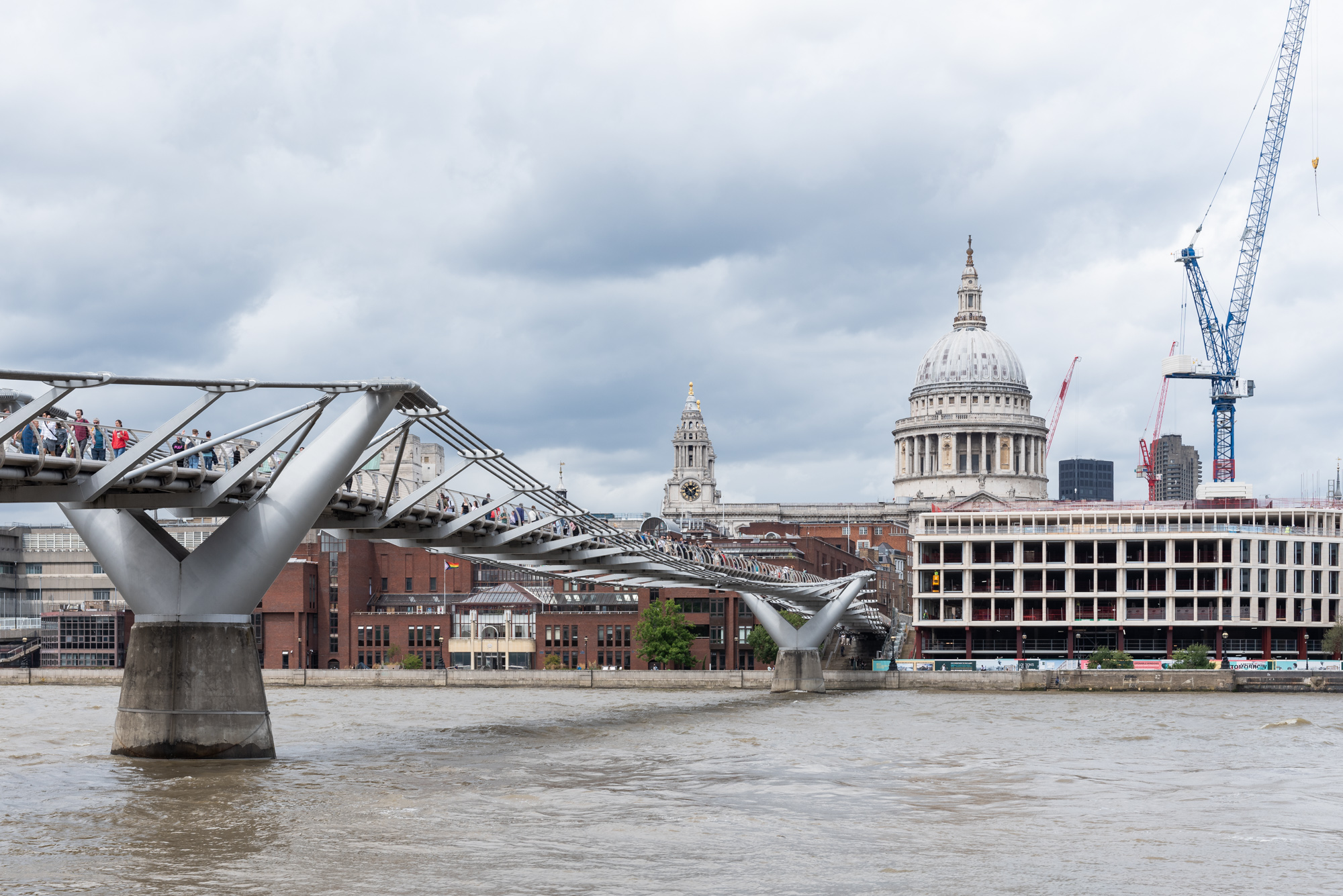 海外旅行｜Millennium Footbridge（ミレニアム・ブリッジ）